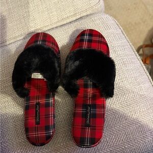 Victoria’s Secret Plaid Red and Black Women's Slippers